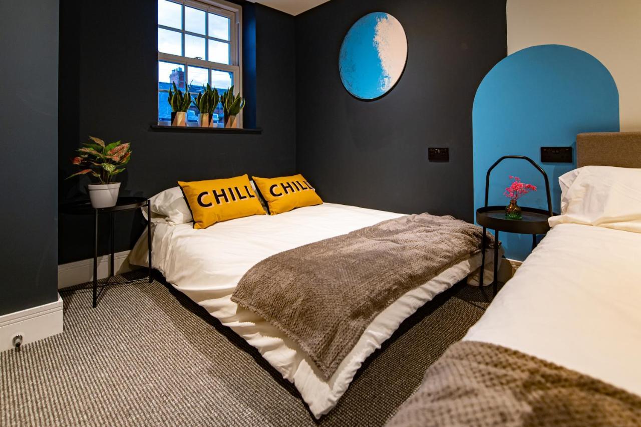 The Nest - Luxury 16 Person Apt W Jacuzzi & Parking 黑潭 外观 照片