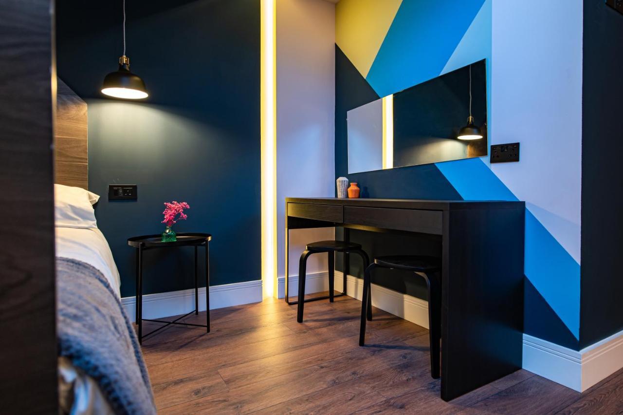 The Nest - Luxury 16 Person Apt W Jacuzzi & Parking 黑潭 外观 照片